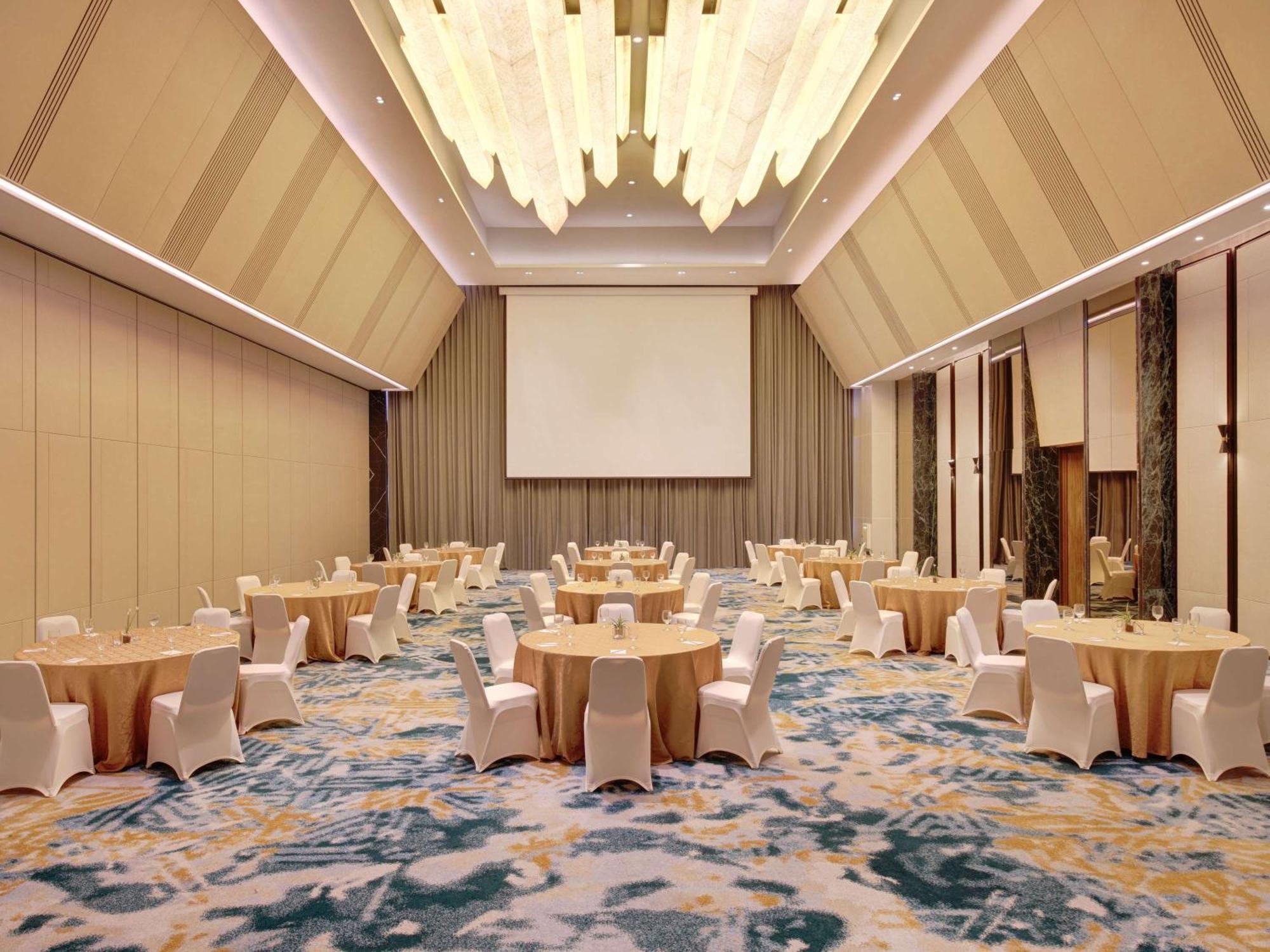 Mercure Pangkalanbuun Exterior foto