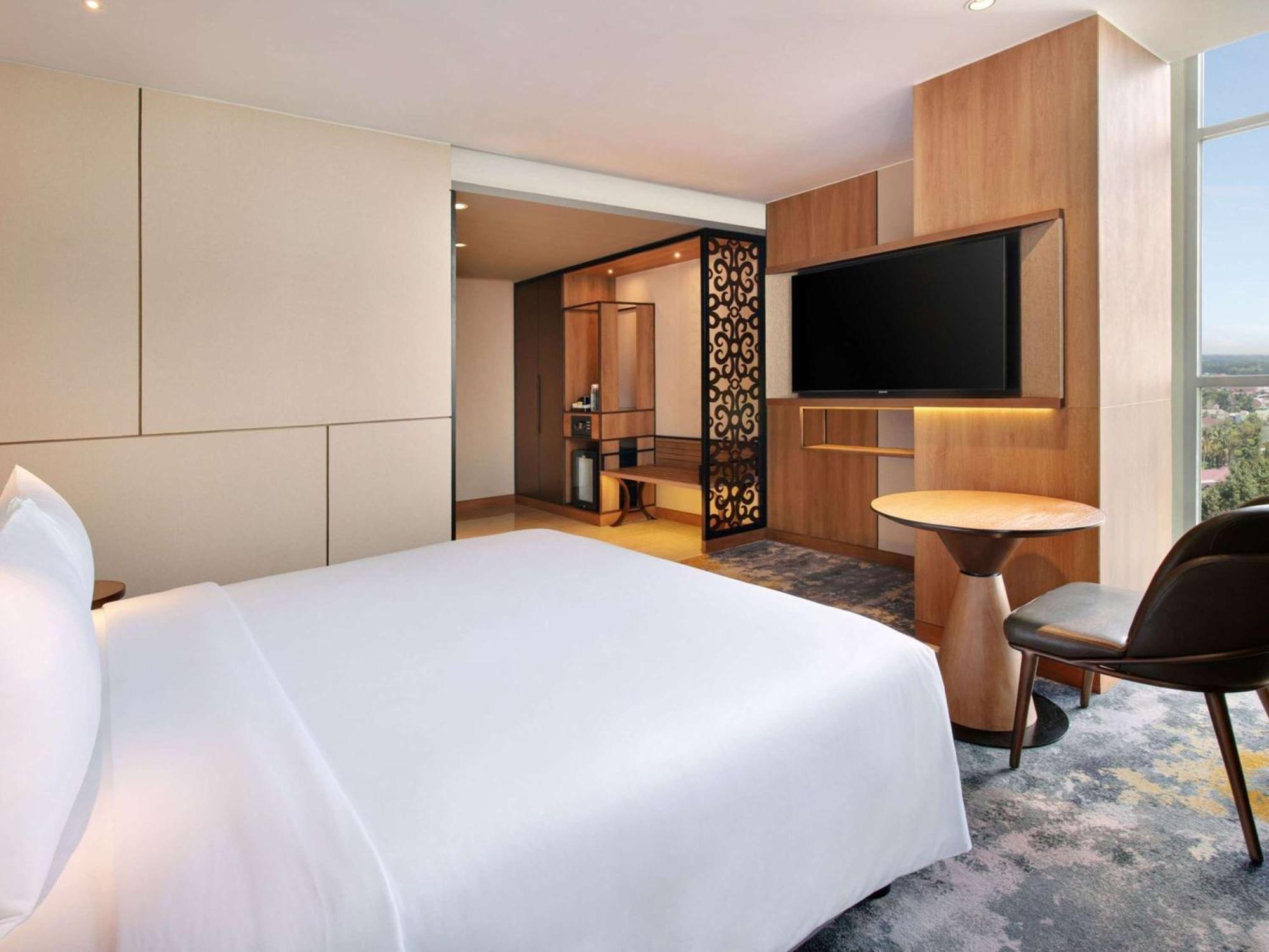Mercure Pangkalanbuun Exterior foto