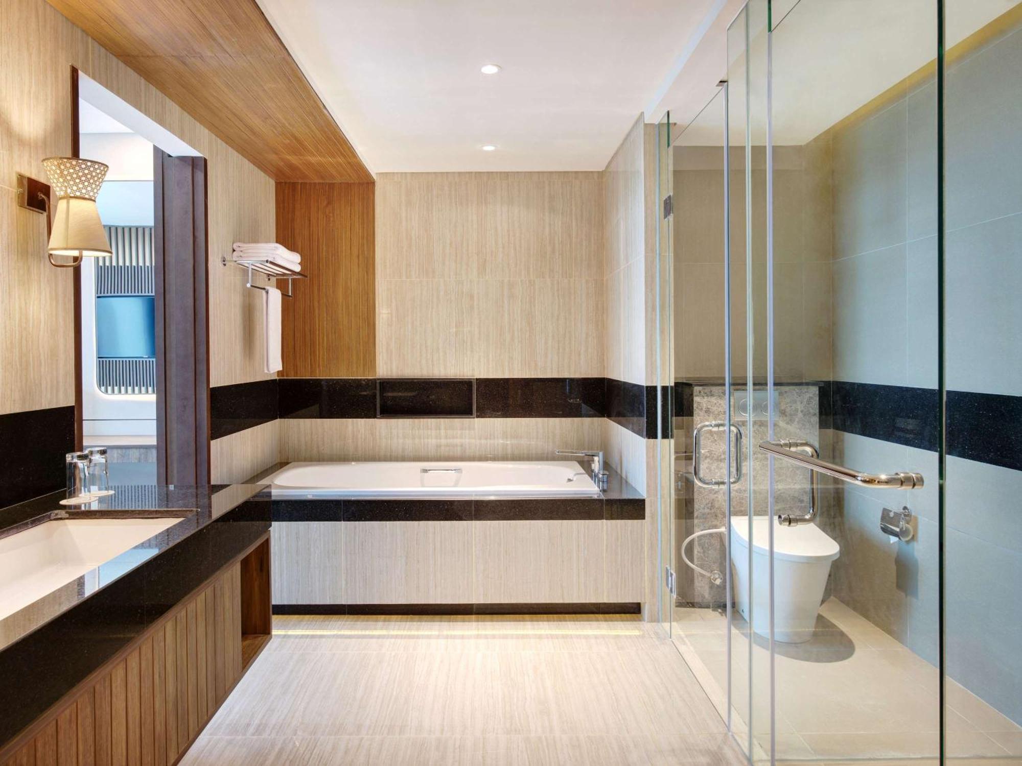 Mercure Pangkalanbuun Exterior foto
